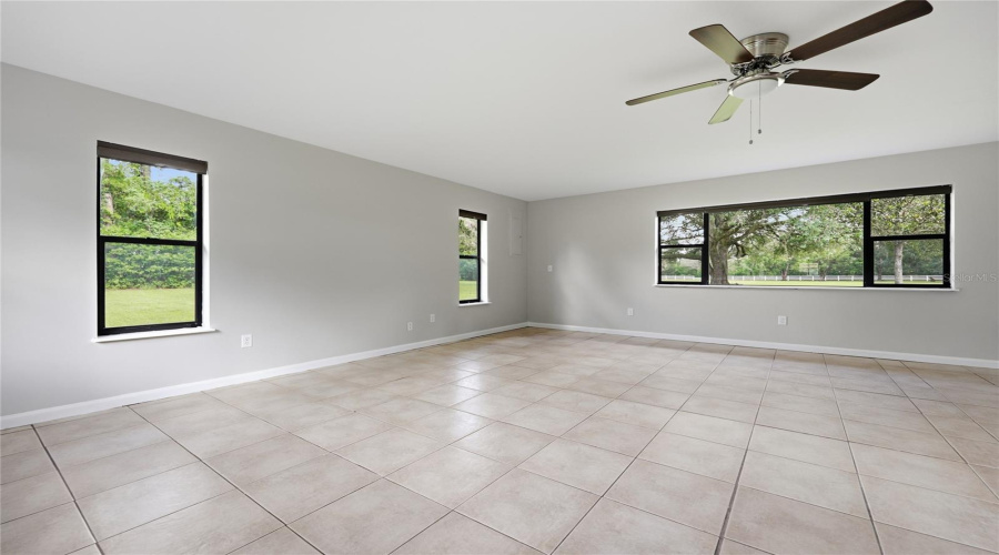 Newberry, Florida 32669, 3 Bedroom Bedrooms, ,3 Bathroombathrooms,Residential,For Sale,40Th,0,Mfrgc541452