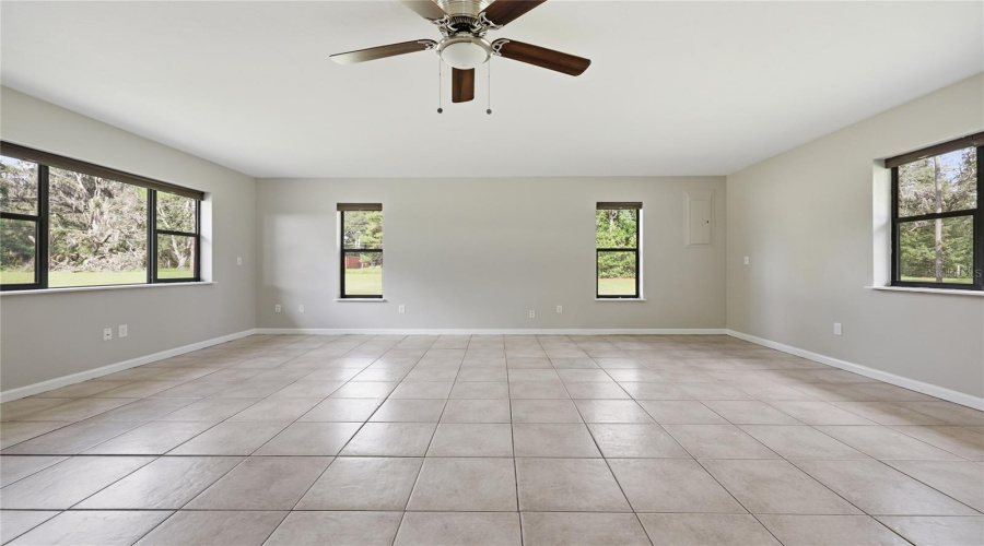Newberry, Florida 32669, 3 Bedroom Bedrooms, ,3 Bathroombathrooms,Residential,For Sale,40Th,0,Mfrgc541452