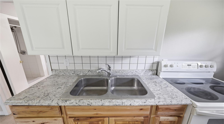 Newberry, Florida 32669, 3 Bedroom Bedrooms, ,3 Bathroombathrooms,Residential,For Sale,40Th,0,Mfrgc541452