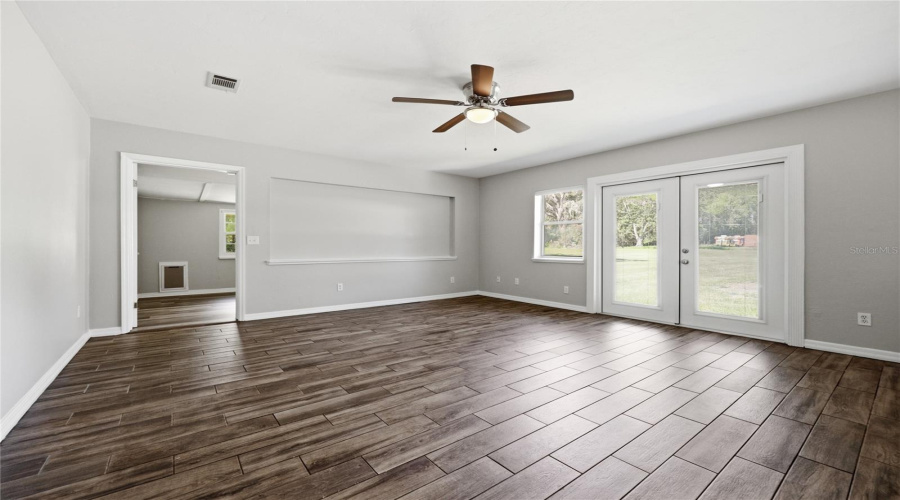 Newberry, Florida 32669, 3 Bedroom Bedrooms, ,3 Bathroombathrooms,Residential,For Sale,40Th,0,Mfrgc541452