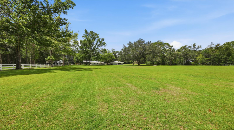 Newberry, Florida 32669, 3 Bedroom Bedrooms, ,3 Bathroombathrooms,Residential,For Sale,40Th,0,Mfrgc541452