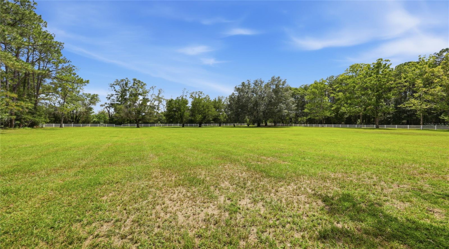 Newberry, Florida 32669, 3 Bedroom Bedrooms, ,3 Bathroombathrooms,Residential,For Sale,40Th,0,Mfrgc541452