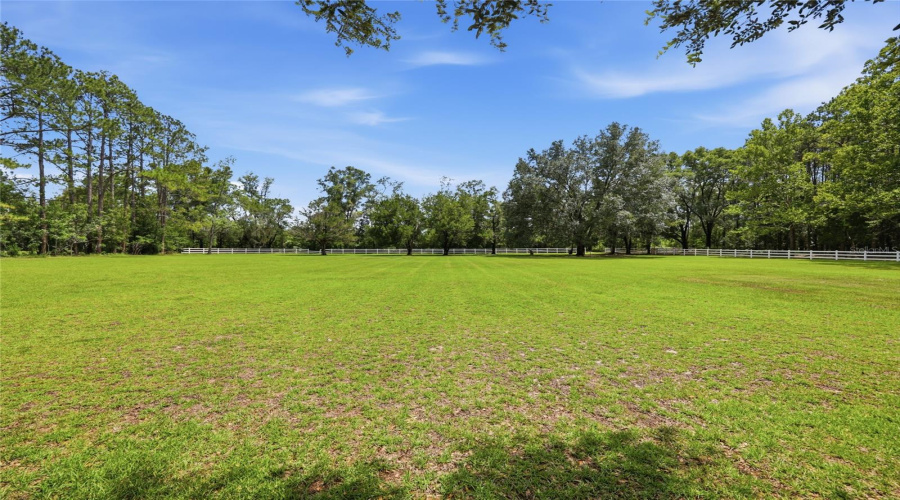 Newberry, Florida 32669, 3 Bedroom Bedrooms, ,3 Bathroombathrooms,Residential,For Sale,40Th,0,Mfrgc541452