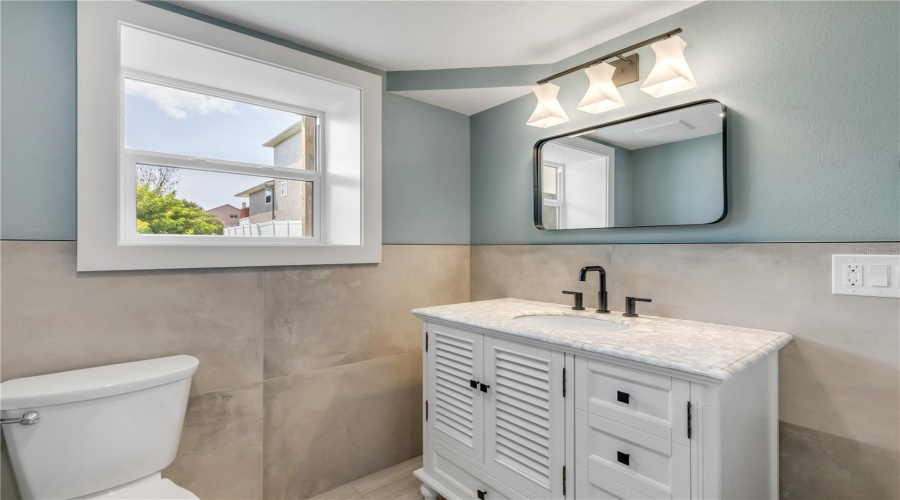 3Rd Floor Guest Bathroom