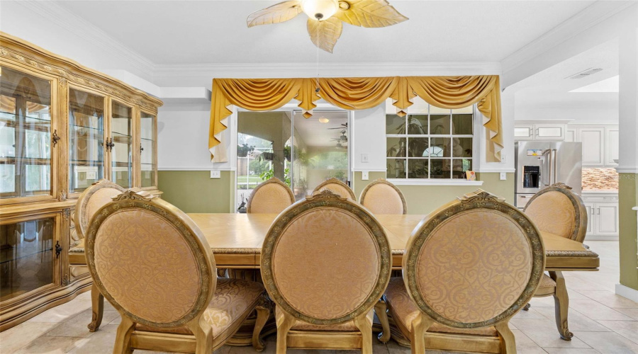 Family Dining Eat In