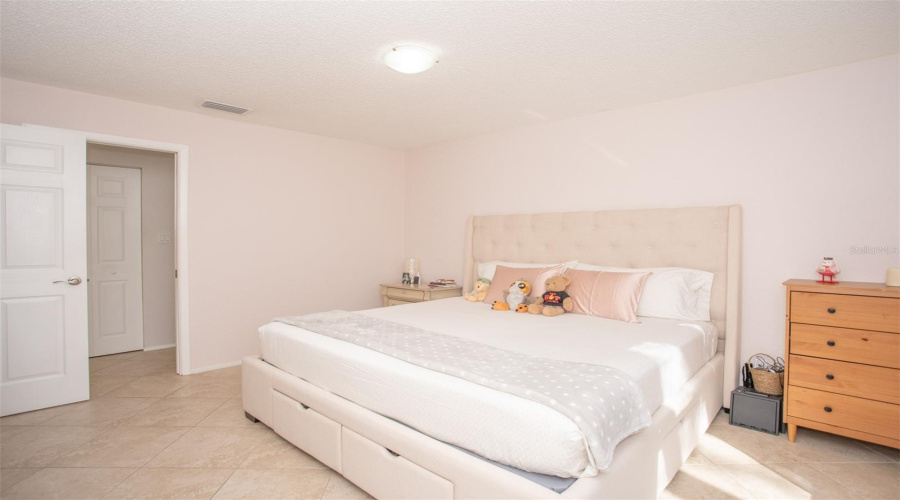 Largo, Florida 33778, 2 Bedroom Bedrooms, ,2 Bathroombathrooms,Residential,For Sale,113Th,0,Mfrtb8468834