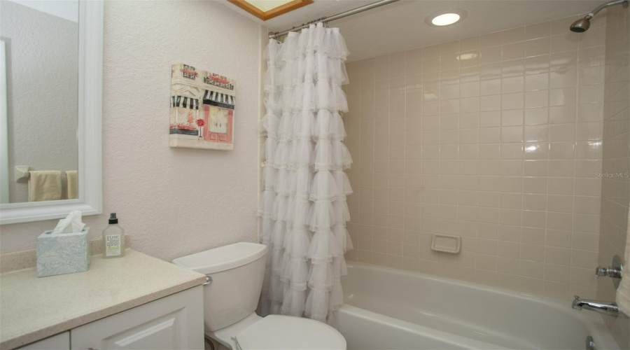 Largo, Florida 33778, 2 Bedroom Bedrooms, ,2 Bathroombathrooms,Residential,For Sale,113Th,0,Mfrtb8468834