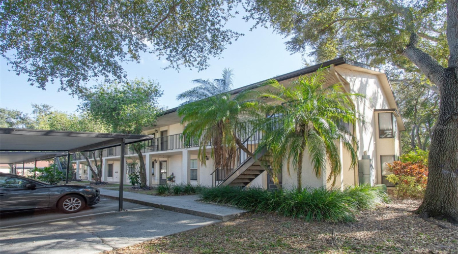Largo, Florida 33778, 2 Bedroom Bedrooms, ,2 Bathroombathrooms,Residential,For Sale,113Th,0,Mfrtb8468834
