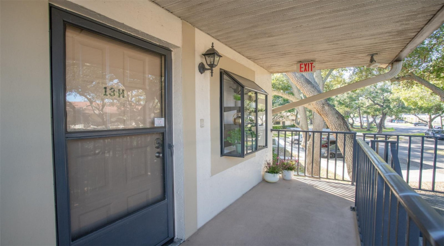 Largo, Florida 33778, 2 Bedroom Bedrooms, ,2 Bathroombathrooms,Residential,For Sale,113Th,0,Mfrtb8468834