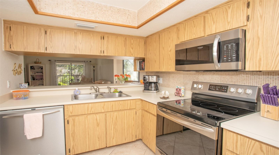 Largo, Florida 33778, 2 Bedroom Bedrooms, ,2 Bathroombathrooms,Residential,For Sale,113Th,0,Mfrtb8468834