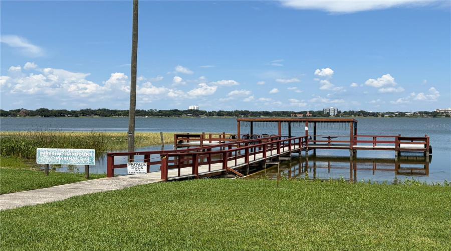 Private Community Dock On Lake Howard