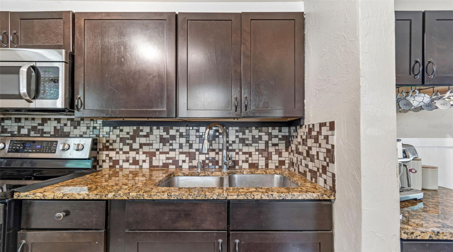 St Petersburg, Florida 33713, 3 Bedroom Bedrooms, ,2 Bathroombathrooms,Residential,For Sale,16Th,0,Mfrtb8522892
