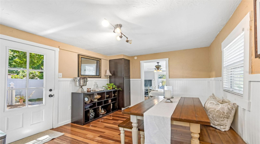 St Petersburg, Florida 33713, 3 Bedroom Bedrooms, ,2 Bathroombathrooms,Residential,For Sale,16Th,0,Mfrtb8522892