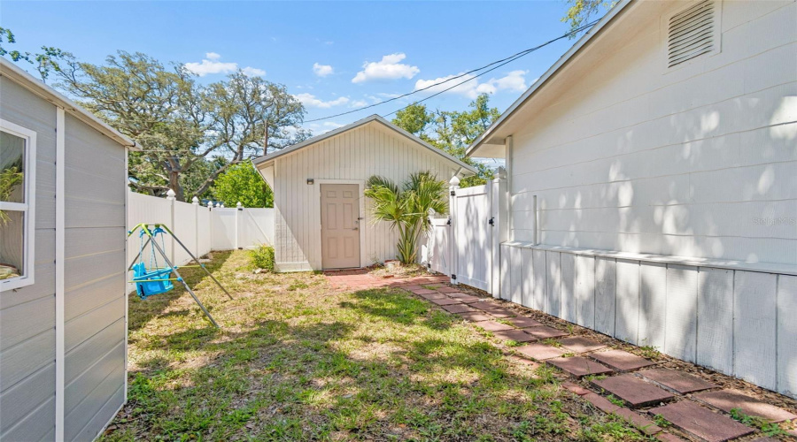 St Petersburg, Florida 33713, 3 Bedroom Bedrooms, ,2 Bathroombathrooms,Residential,For Sale,16Th,0,Mfrtb8522892