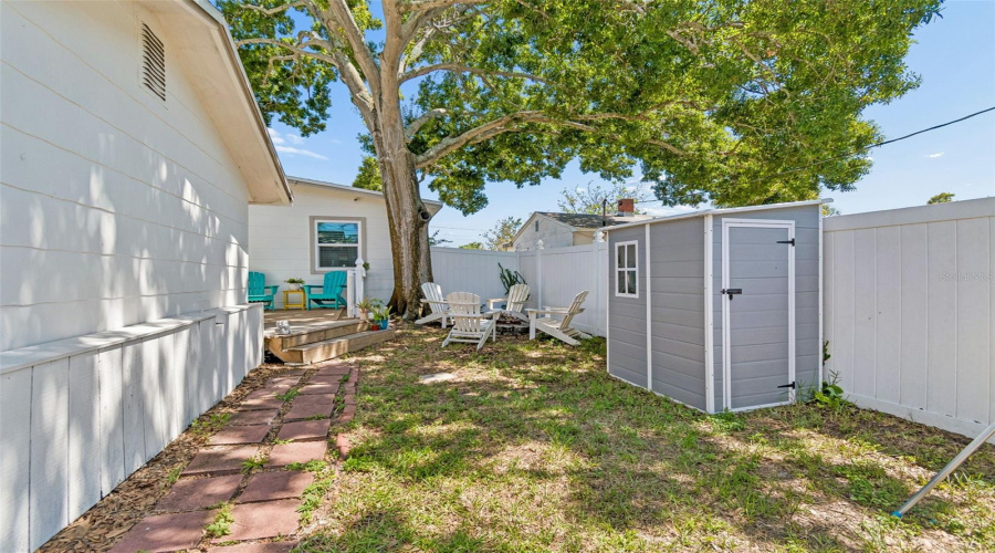 St Petersburg, Florida 33713, 3 Bedroom Bedrooms, ,2 Bathroombathrooms,Residential,For Sale,16Th,0,Mfrtb8522892