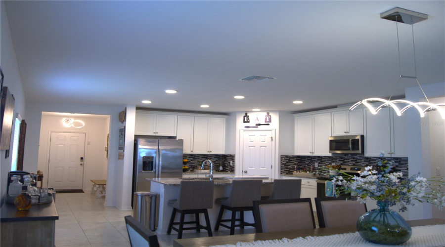 Dade City, Florida 33525, 4 Bedroom Bedrooms, ,3 Bathroombathrooms,Residential,For Sale,Hilltop Farms,0,Mfrtb8524304