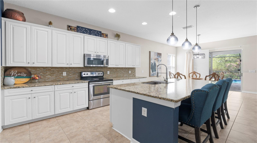Riverview, Florida 33579, 5 Bedroom Bedrooms, ,4 Bathroombathrooms,Residential,For Sale,Cross Vine,0,Mfrtb8492786