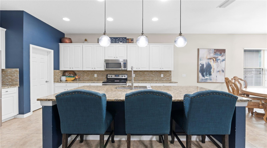 Riverview, Florida 33579, 5 Bedroom Bedrooms, ,4 Bathroombathrooms,Residential,For Sale,Cross Vine,0,Mfrtb8492786