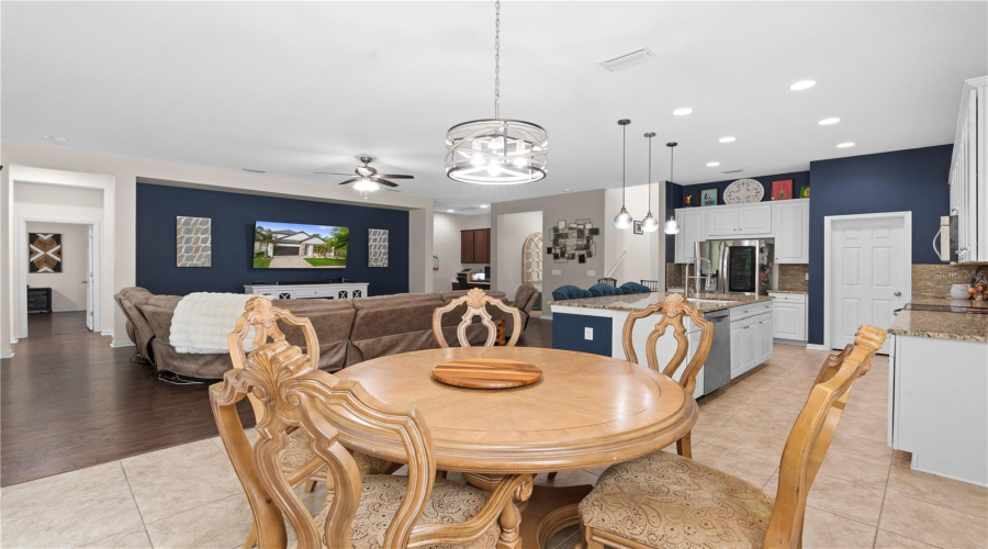 Riverview, Florida 33579, 5 Bedroom Bedrooms, ,4 Bathroombathrooms,Residential,For Sale,Cross Vine,0,Mfrtb8492786