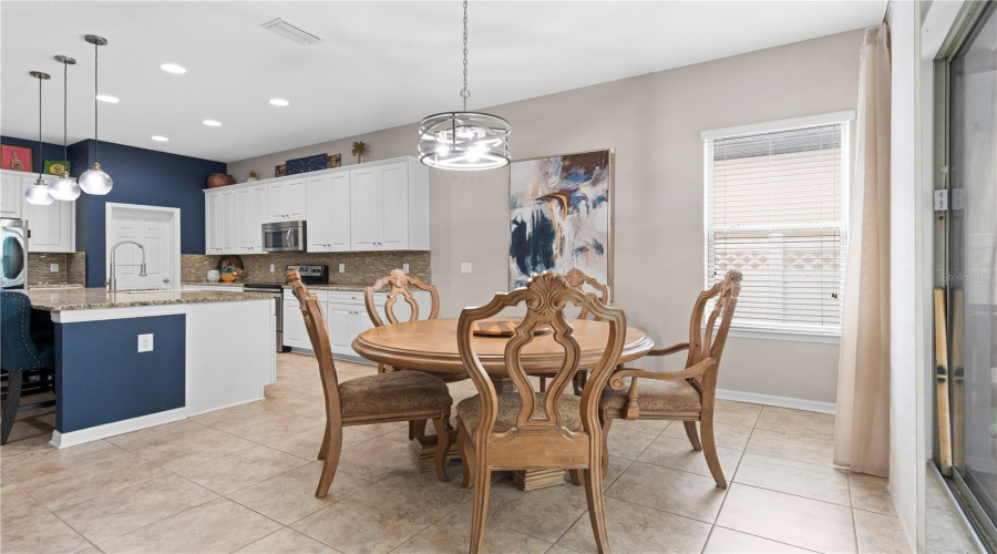 Riverview, Florida 33579, 5 Bedroom Bedrooms, ,4 Bathroombathrooms,Residential,For Sale,Cross Vine,0,Mfrtb8492786