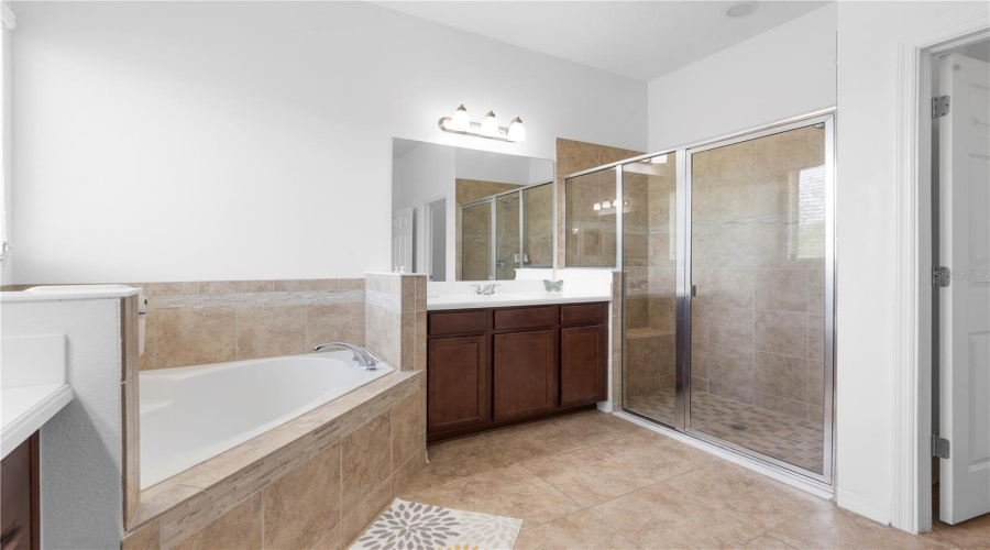 Riverview, Florida 33579, 5 Bedroom Bedrooms, ,4 Bathroombathrooms,Residential,For Sale,Cross Vine,0,Mfrtb8492786