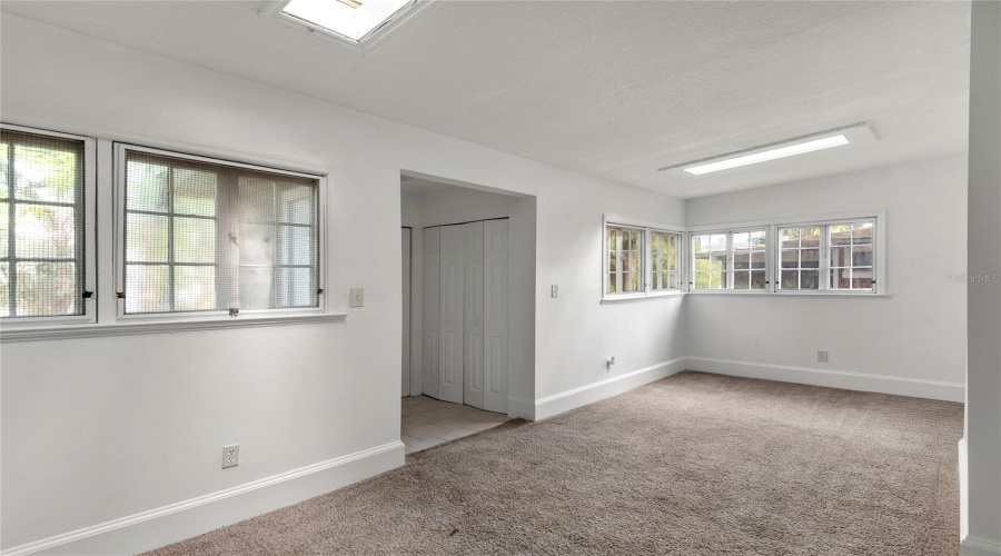Orlando, Florida 32801, 4 Bedroom Bedrooms, ,3 Bathroombathrooms,Residential,For Sale,Osceola,0,Mfro6436521
