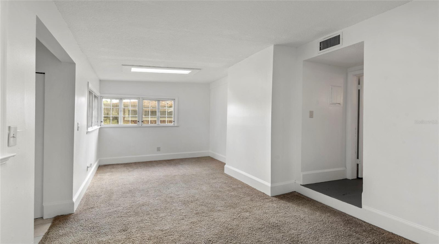 Orlando, Florida 32801, 4 Bedroom Bedrooms, ,3 Bathroombathrooms,Residential,For Sale,Osceola,0,Mfro6436521