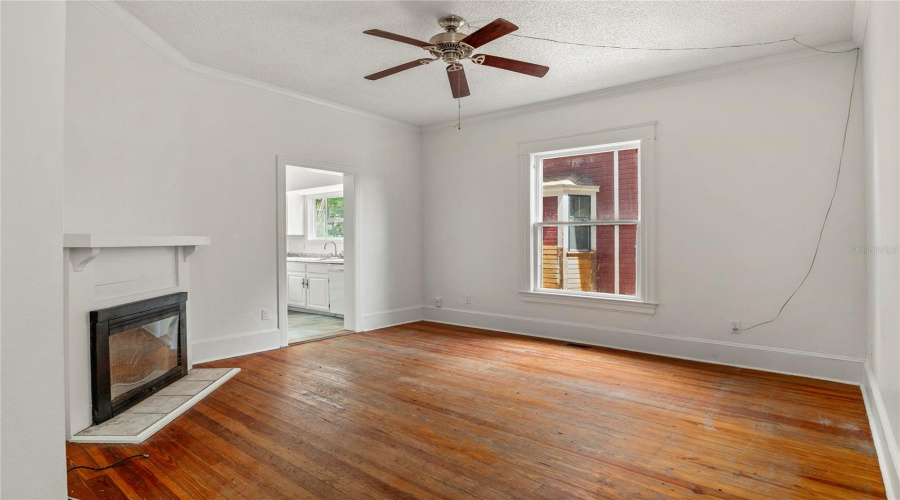 Orlando, Florida 32801, 4 Bedroom Bedrooms, ,3 Bathroombathrooms,Residential,For Sale,Osceola,0,Mfro6436521