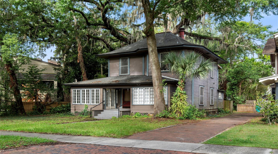 Orlando, Florida 32801, 4 Bedroom Bedrooms, ,3 Bathroombathrooms,Residential,For Sale,Osceola,0,Mfro6436521