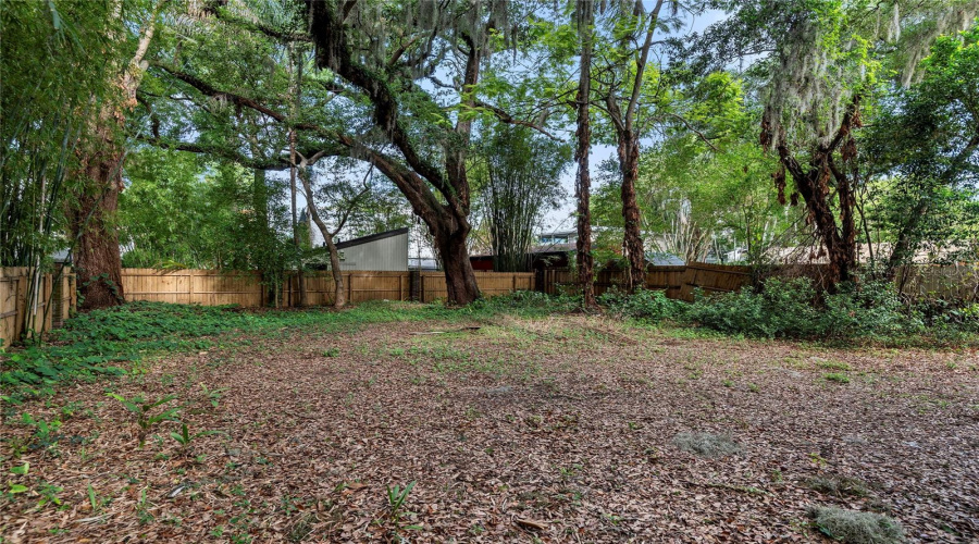 Orlando, Florida 32801, 4 Bedroom Bedrooms, ,3 Bathroombathrooms,Residential,For Sale,Osceola,0,Mfro6436521