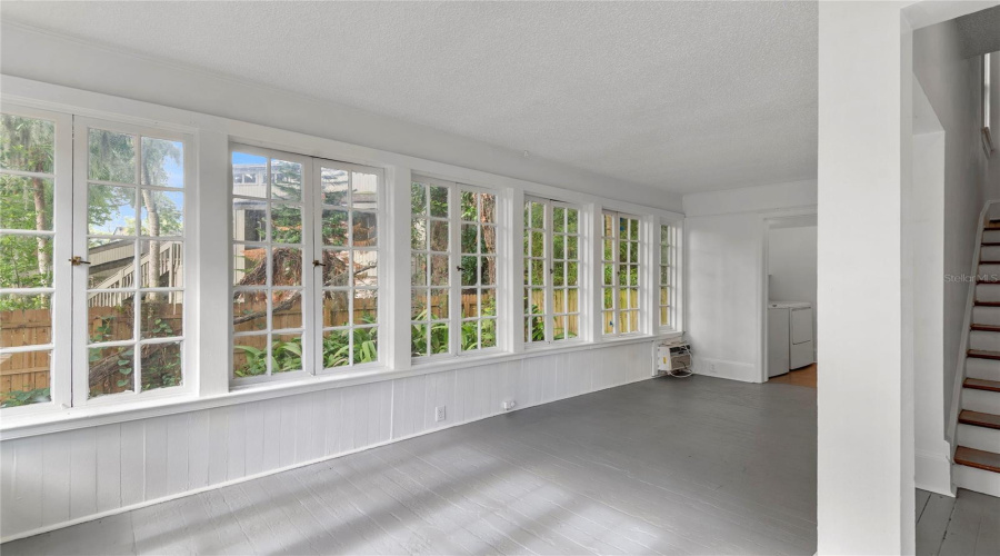 Orlando, Florida 32801, 4 Bedroom Bedrooms, ,3 Bathroombathrooms,Residential,For Sale,Osceola,0,Mfro6436521