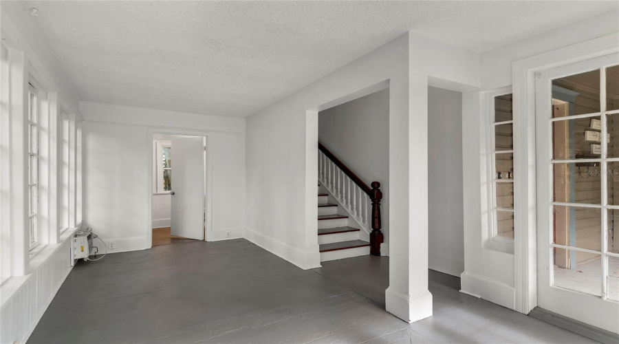 Orlando, Florida 32801, 4 Bedroom Bedrooms, ,3 Bathroombathrooms,Residential,For Sale,Osceola,0,Mfro6436521