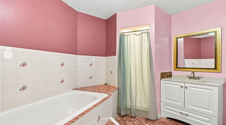 New Port Richey, Florida 34654, 3 Bedroom Bedrooms, ,3 Bathroombathrooms,Residential,For Sale,Jasmine,0,Mfrtb8529200