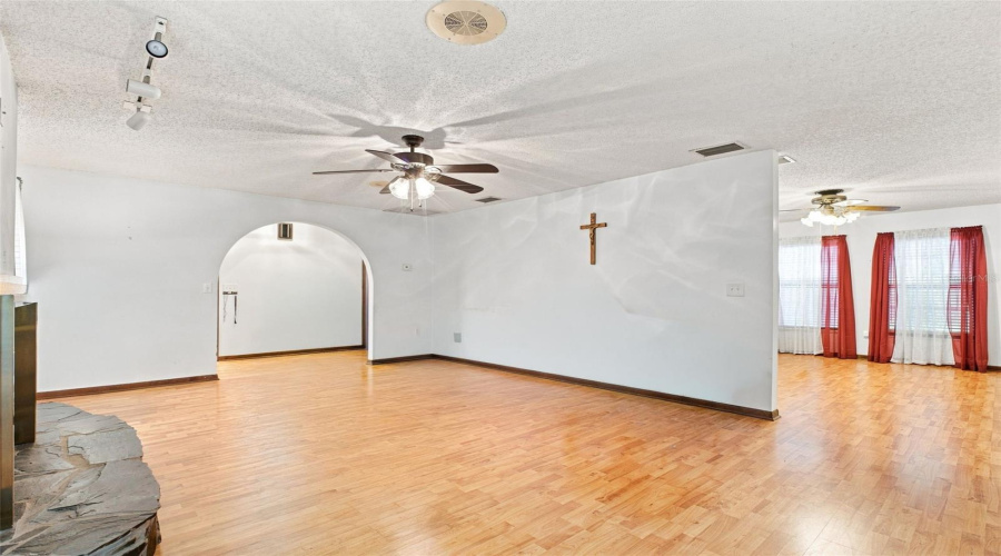 New Port Richey, Florida 34654, 3 Bedroom Bedrooms, ,3 Bathroombathrooms,Residential,For Sale,Jasmine,0,Mfrtb8529200