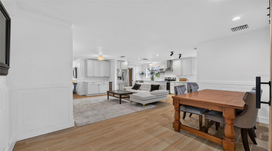 Winter Park, Florida 32789, 4 Bedroom Bedrooms, ,4 Bathroombathrooms,Residential,For Sale,Chestnut,0,Mfro6402502
