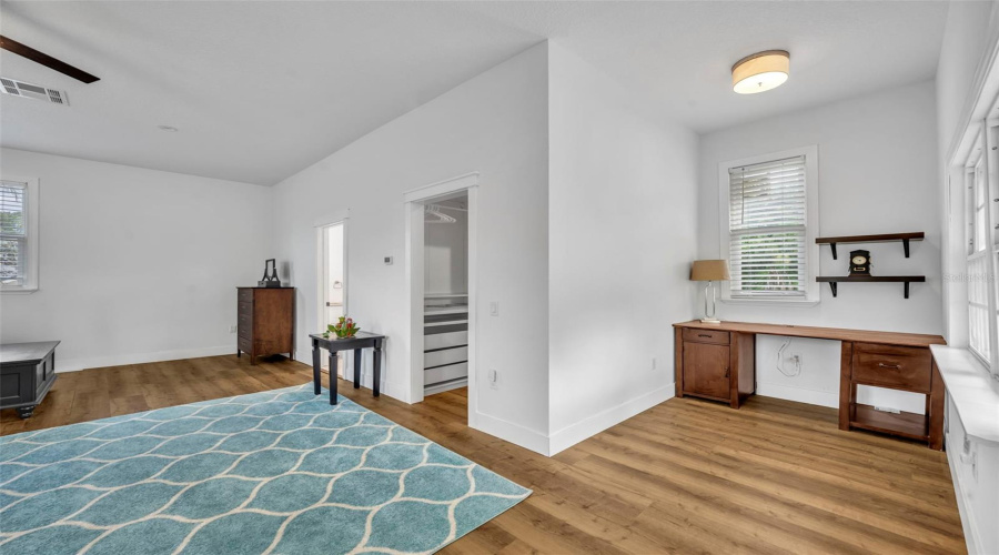 Large Office Alcove