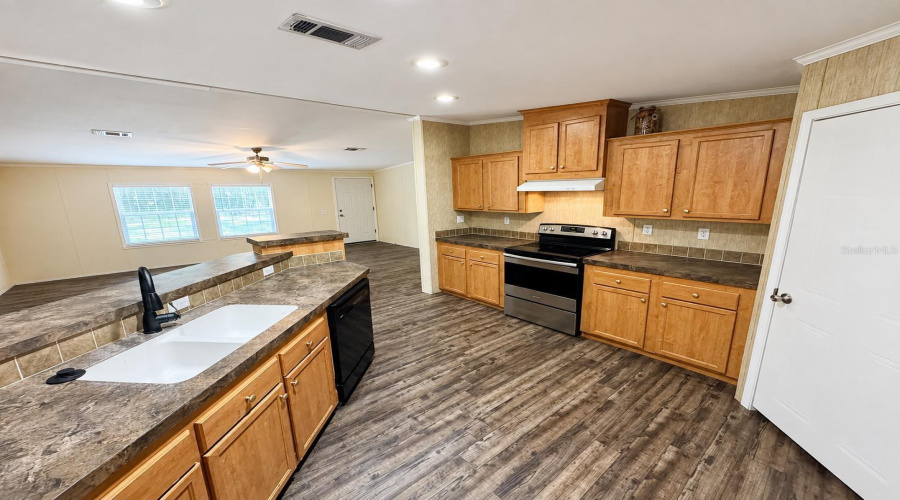 Brooksville, Florida 34601, 3 Bedroom Bedrooms, ,2 Bathroombathrooms,Residential,For Sale,Citrus,0,Mfrtb8540834