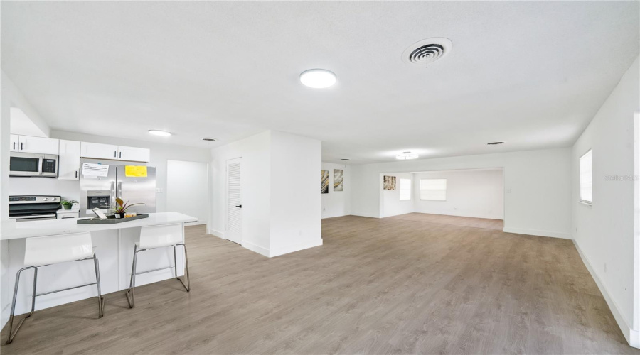 Daytona Beach, Florida 32117, 3 Bedroom Bedrooms, ,2 Bathroombathrooms,Residential,For Sale,Westward,0,Mfro6436922