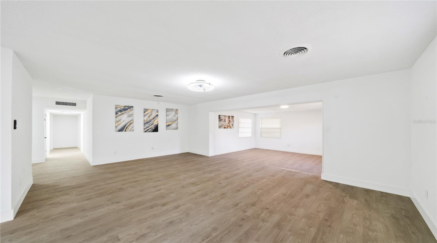 Daytona Beach, Florida 32117, 3 Bedroom Bedrooms, ,2 Bathroombathrooms,Residential,For Sale,Westward,0,Mfro6436922