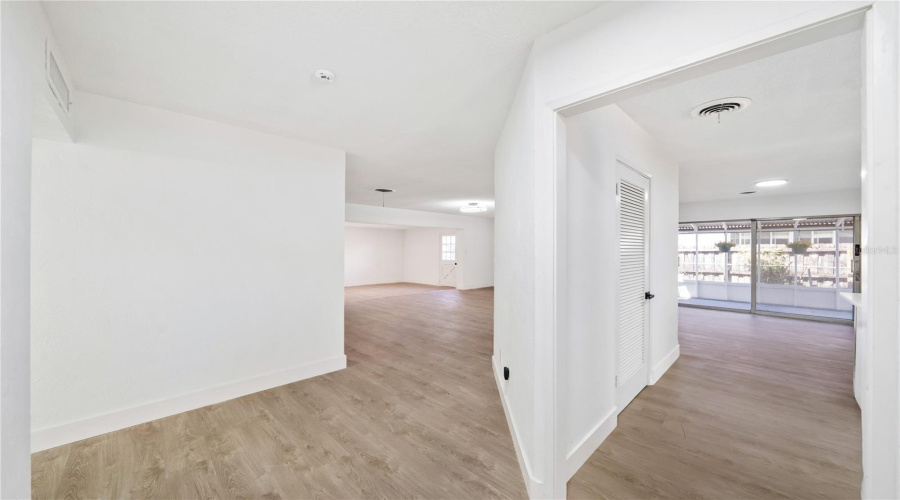 Daytona Beach, Florida 32117, 3 Bedroom Bedrooms, ,2 Bathroombathrooms,Residential,For Sale,Westward,0,Mfro6436922