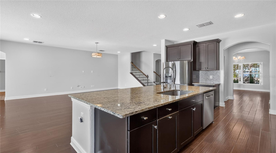 Lutz, Florida 33558, 5 Bedroom Bedrooms, ,3 Bathroombathrooms,Residential,For Sale,Nature View,0,Mfrl4963381
