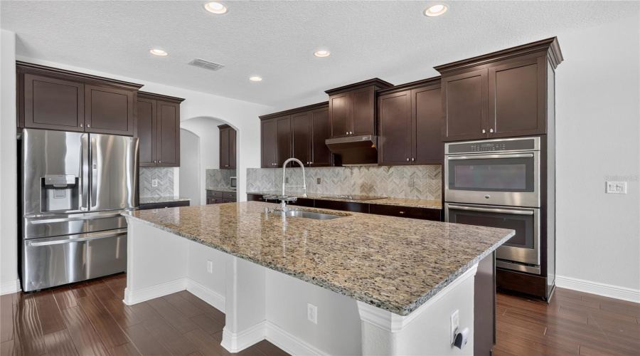Lutz, Florida 33558, 5 Bedroom Bedrooms, ,3 Bathroombathrooms,Residential,For Sale,Nature View,0,Mfrl4963381