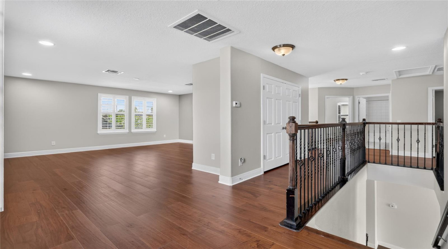 Lutz, Florida 33558, 5 Bedroom Bedrooms, ,3 Bathroombathrooms,Residential,For Sale,Nature View,0,Mfrl4963381