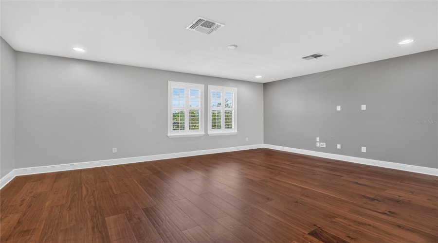 Lutz, Florida 33558, 5 Bedroom Bedrooms, ,3 Bathroombathrooms,Residential,For Sale,Nature View,0,Mfrl4963381