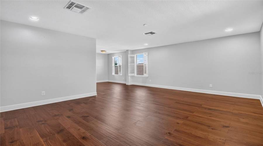 Lutz, Florida 33558, 5 Bedroom Bedrooms, ,3 Bathroombathrooms,Residential,For Sale,Nature View,0,Mfrl4963381