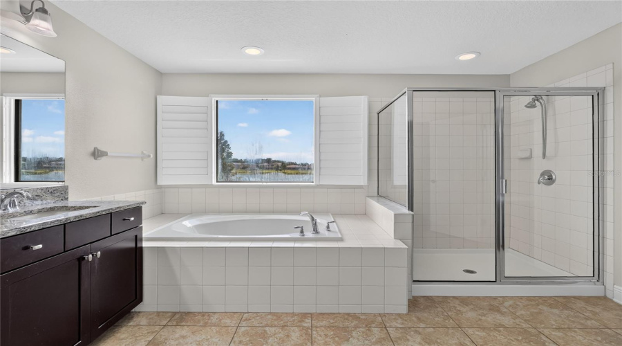 Lutz, Florida 33558, 5 Bedroom Bedrooms, ,3 Bathroombathrooms,Residential,For Sale,Nature View,0,Mfrl4963381