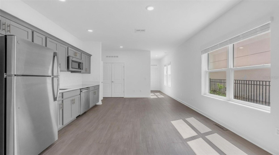 Orlando, Florida 32832, 5 Bedroom Bedrooms, ,3 Bathroombathrooms,Residential,For Sale,Language,0,Mfro6414908