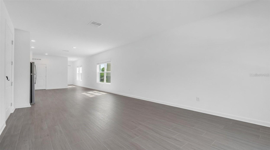 Orlando, Florida 32832, 5 Bedroom Bedrooms, ,3 Bathroombathrooms,Residential,For Sale,Language,0,Mfro6414908