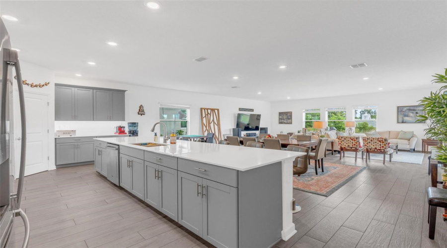 Orlando, Florida 32832, 5 Bedroom Bedrooms, ,3 Bathroombathrooms,Residential,For Sale,Language,0,Mfro6414908