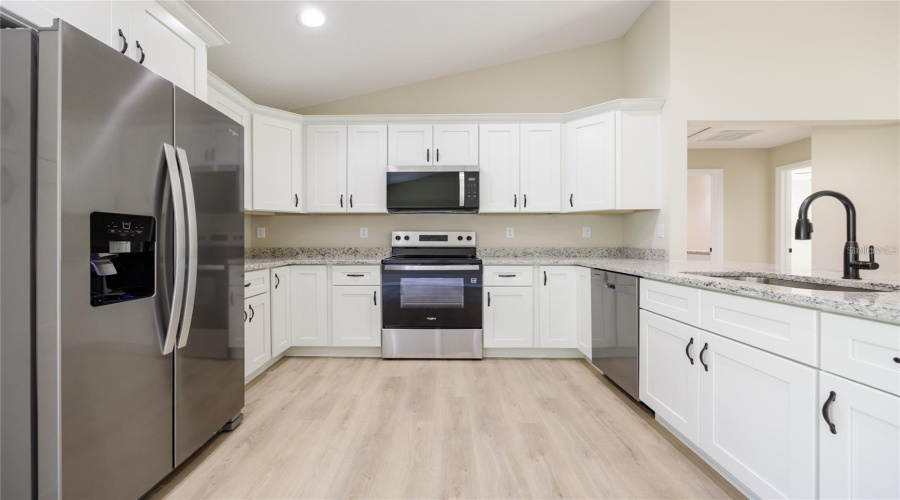 Williston, Florida 32696, 3 Bedroom Bedrooms, ,2 Bathroombathrooms,Residential,For Sale,Country Club,0,Mfrgc542278